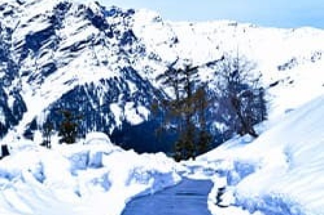 Top 8 Winter Treks to do in the Himalayas